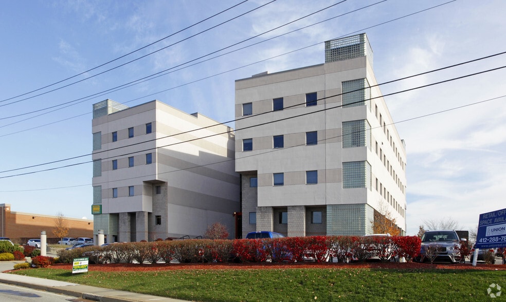 180 Fort Couch Rd, Pittsburgh, PA for lease - Building Photo - Image 3 of 11