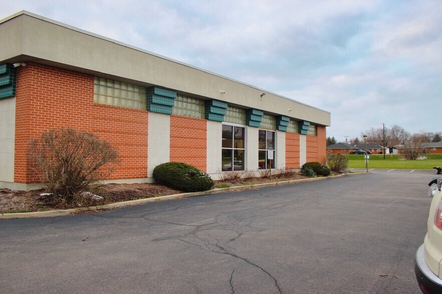 651 E Main St, Dayton, OH à vendre - Photo du bâtiment - Image 3 de 24