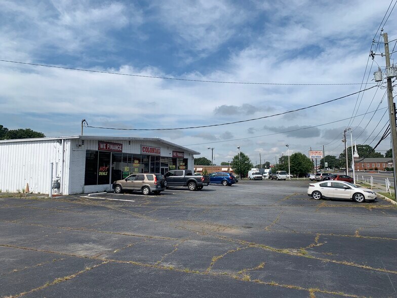 349 Forest Pky, Forest Park, GA à vendre - Photo du bâtiment - Image 3 de 7