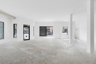 2101 St Beaubien E, Montréal, QC for lease Interior Photo- Image 2 of 21
