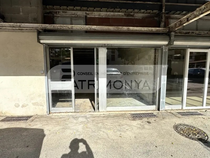 Flex in Aubagne for sale Building Photo- Image 1 of 9