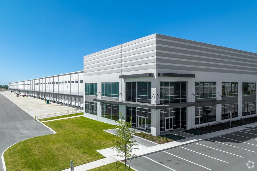 Charlie Taylor Rd, Plant City, FL à louer - Photo du bâtiment - Image 2 de 18