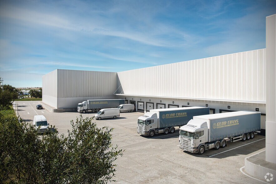 P.I. Prado de las Monjas, Alcalá de Henares, Madrid à louer - Photo du bâtiment - Image 1 de 20