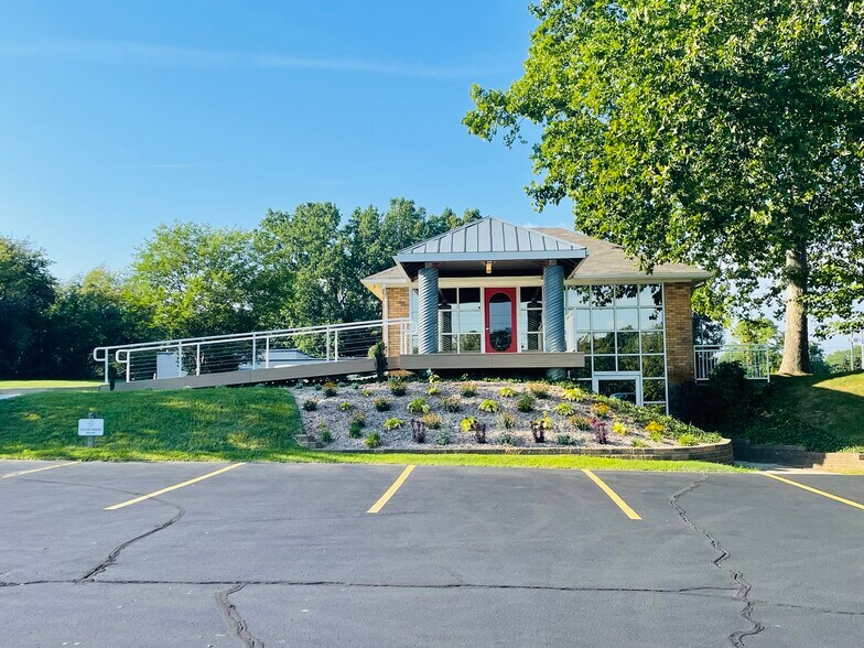 4200 S 9th St, Kalamazoo, MI à louer - Photo du bâtiment - Image 2 de 16