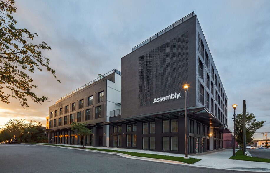 730-742 Glen Dr, Vancouver, BC for sale - Building Photo - Image 1 of 9