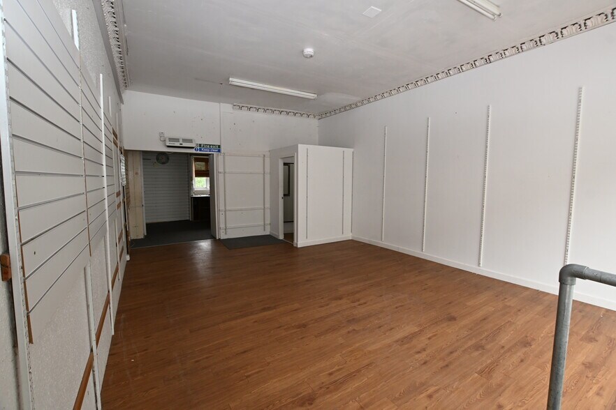 17 High St, Dunblane à louer - Photo du bâtiment - Image 2 de 5