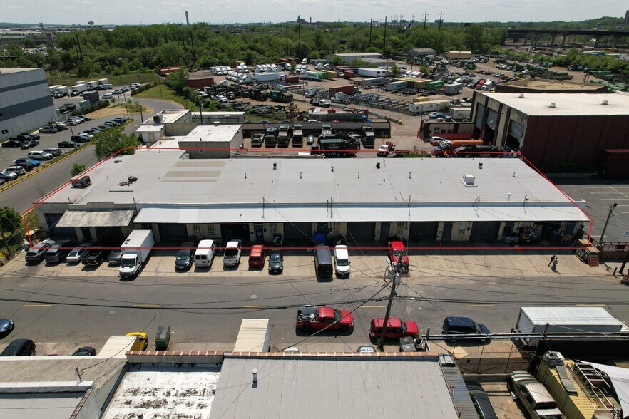 202-220 Vanderpool St, Newark, NJ à louer - Photo du bâtiment - Image 2 de 4