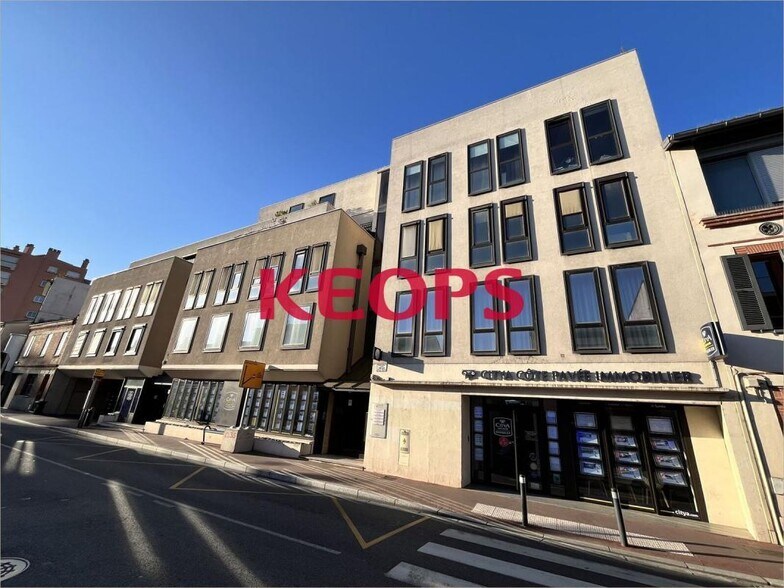 102 Avenue Jean Rieux, Toulouse à vendre - Photo du bâtiment - Image 3 de 13