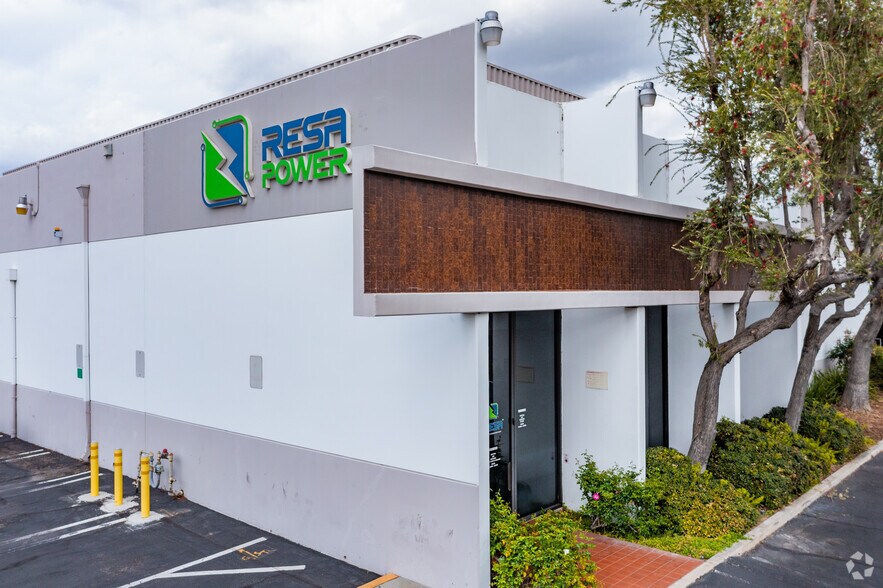 13837 Bettencourt St, Cerritos, CA for lease - Building Photo - Image 2 of 7