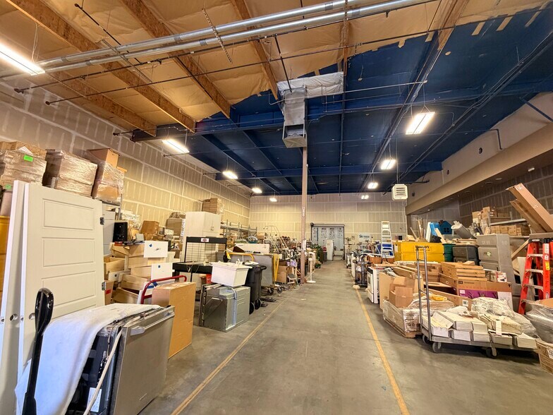 4580 W Sahara Ave, Las Vegas, NV à louer - Photo du bâtiment - Image 3 de 11