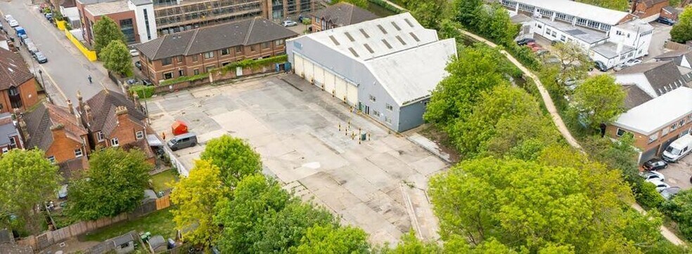 Leas Rd, Guildford à vendre - Photo du bâtiment - Image 2 de 7