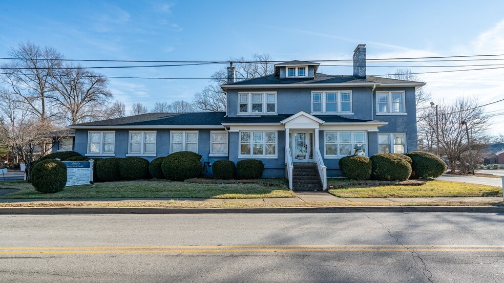 105 Lyndon Ln, Louisville, KY à vendre - Photo du bâtiment - Image 1 de 5