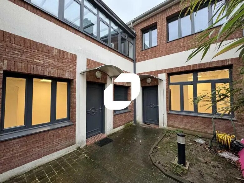 1 Bis Rue Jean Le Galleu, Ivry-sur-Seine for lease - Building Photo - Image 2 of 7