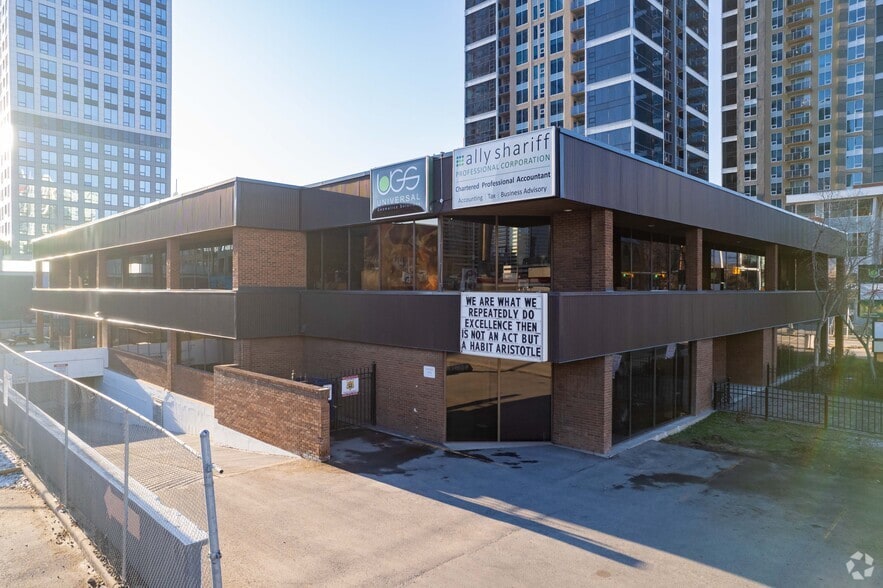 1212 1st St SE, Calgary, AB à louer - Photo du bâtiment - Image 2 de 13