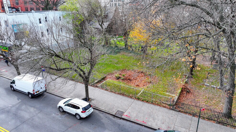 Parsons Boulevard (Block 9754 Lot 25), Jamaica, NY à vendre - Photo du bâtiment - Image 2 de 3