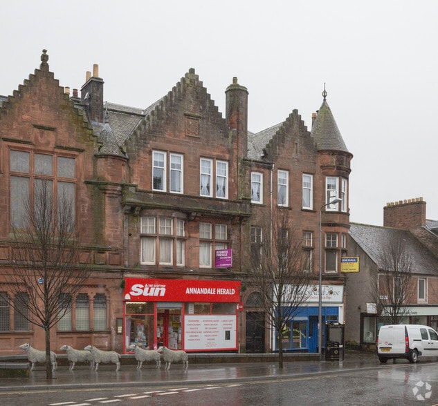92-94 High St, Lockerbie à vendre - Photo du bâtiment - Image 2 de 13
