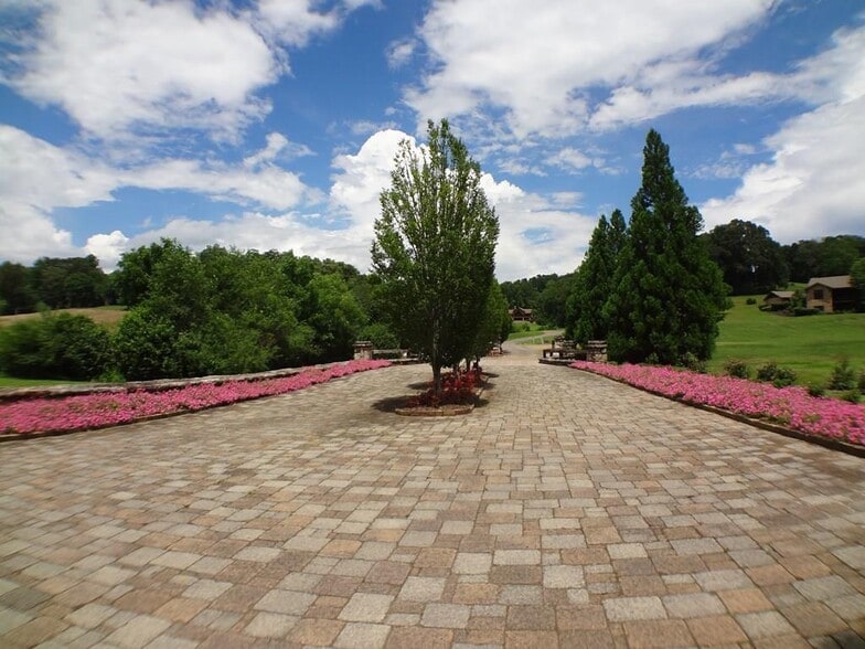 Lot 20 Porter Creek Rd, Franklin, NC for sale - Primary Photo - Image 1 of 4