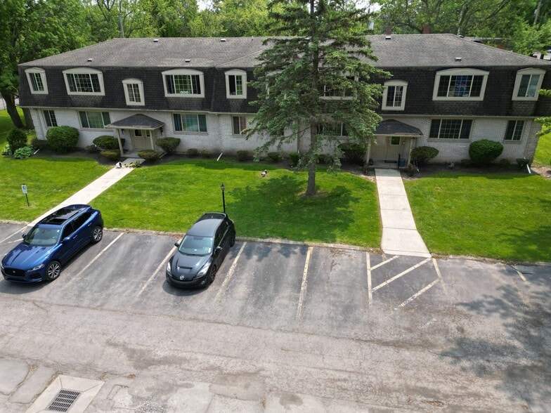 261 Beattie Ave, Lockport, NY for sale - Building Photo - Image 3 of 49