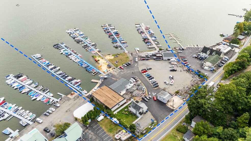 622 Jersey Ave, Greenwood Lake, NY à vendre - Photo du bâtiment - Image 3 de 9