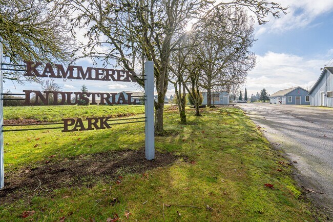 Plus de détails pour 720 NE Granger Ave, Corvallis, OR - Industriel à vendre