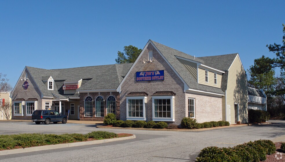 1665-1673 Richmond Rd, Williamsburg, VA for lease - Building Photo - Image 2 of 4