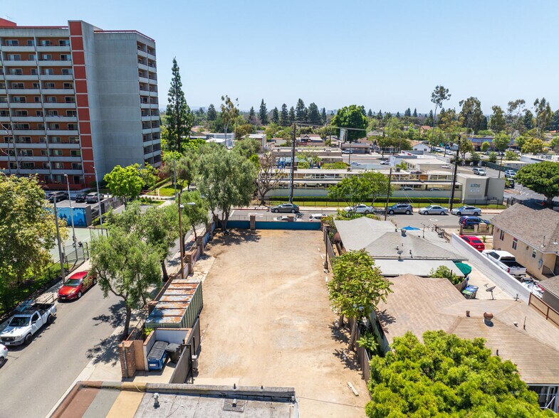 1001 W 2nd St, Santa Ana, CA for sale - Building Photo - Image 3 of 5