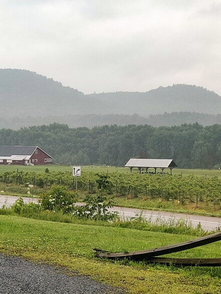 286 Old Route 15, Cambridge, VT for sale - Building Photo - Image 3 of 15