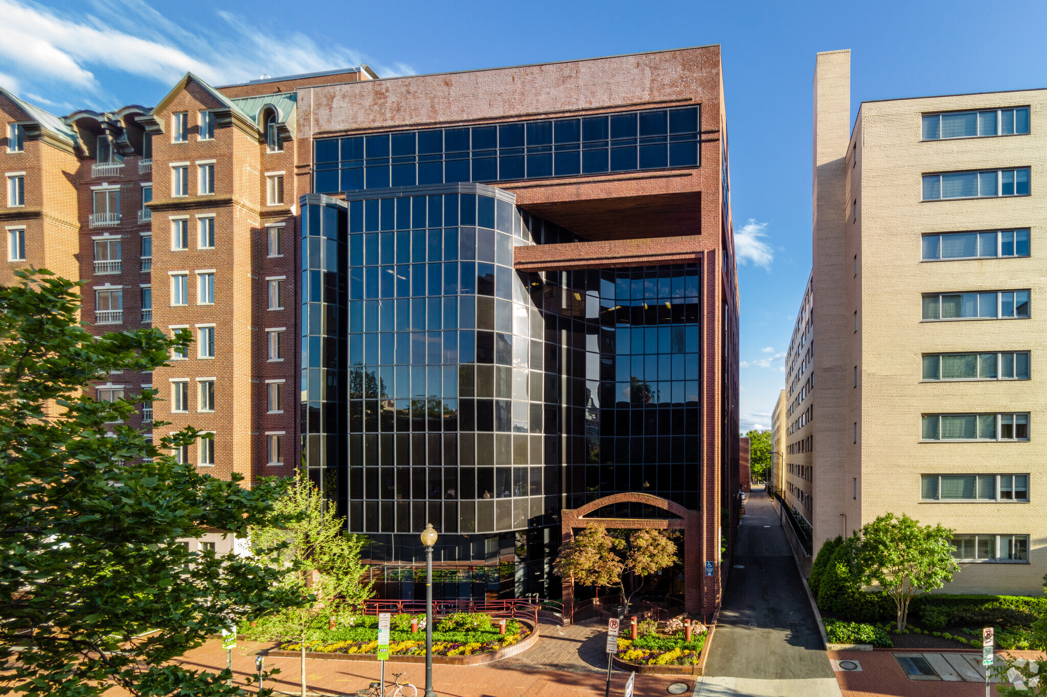 2112 F St NW, Washington, DC à louer Photo du bâtiment- Image 1 de 6