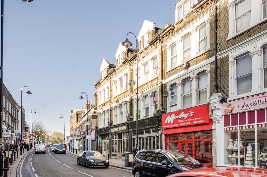 7-8 High St, London for lease - Primary Photo - Image 1 of 7