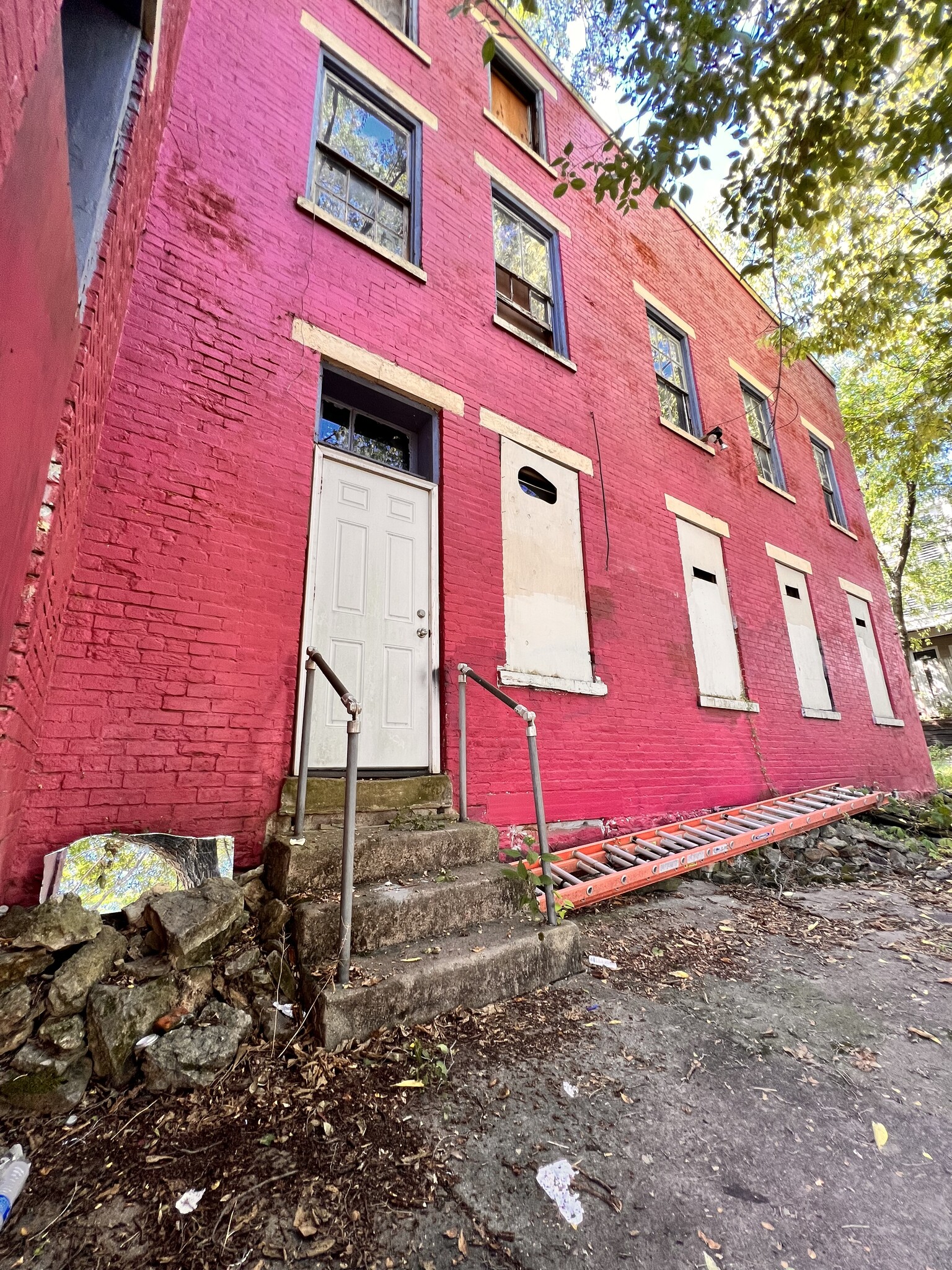 422 W McMicken Ave, Cincinnati, OH à vendre Photo du bâtiment- Image 1 de 29