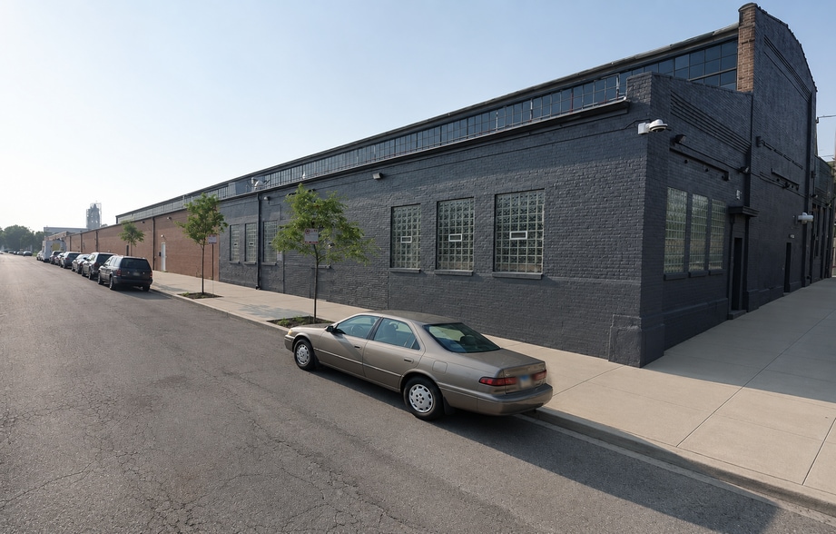 1601 S Wolcott Ave, Chicago, IL for lease - Building Photo - Image 1 of 5