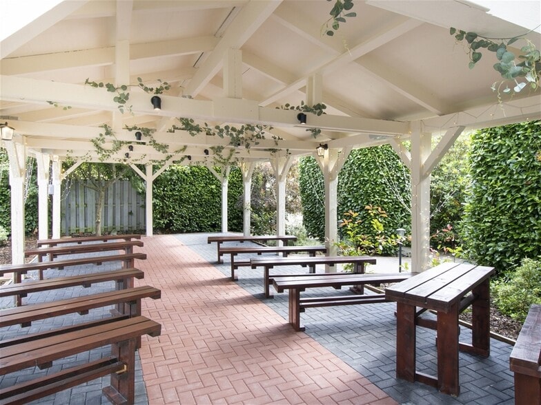 All Seasons Philipburn, Selkirk à vendre - Photo du bâtiment - Image 3 de 52