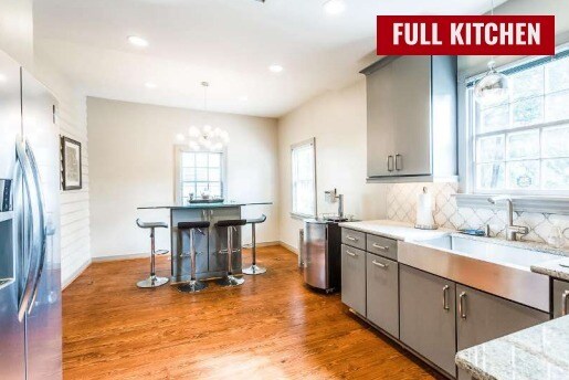 206 New Bern Pl, Raleigh, NC à vendre - Photo intérieure - Image 3 de 7