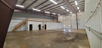 244 Grey Fox Dr, Montoursville, PA for lease Interior Photo- Image 1 of 5