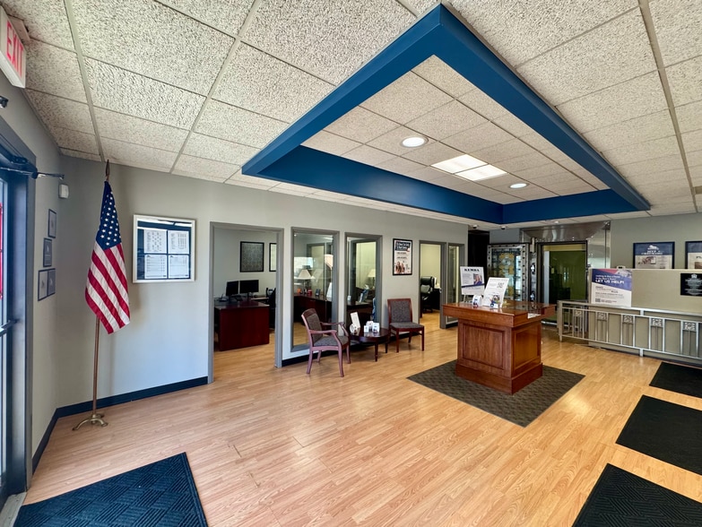 209-219 E Forest St, South Lebanon, OH for lease - Interior Photo - Image 3 of 7