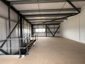 De Havilland Rd, Clyst Honiton for lease Interior Photo- Image 2 of 2