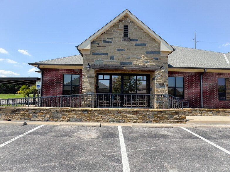 9212 N Kelley Ave, Oklahoma City, OK à louer - Photo du bâtiment - Image 2 de 29