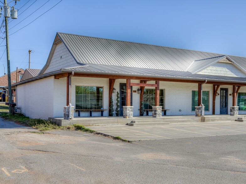 113 E Broadway, Blanchard, OK for sale - Building Photo - Image 2 of 26