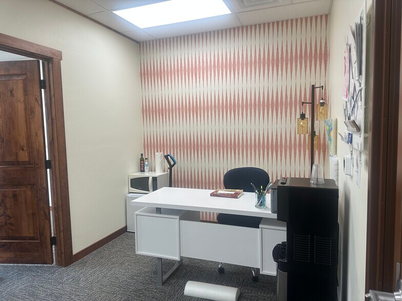 704 E 13th St, Whitefish, MT à louer - Photo du bâtiment - Image 3 de 10