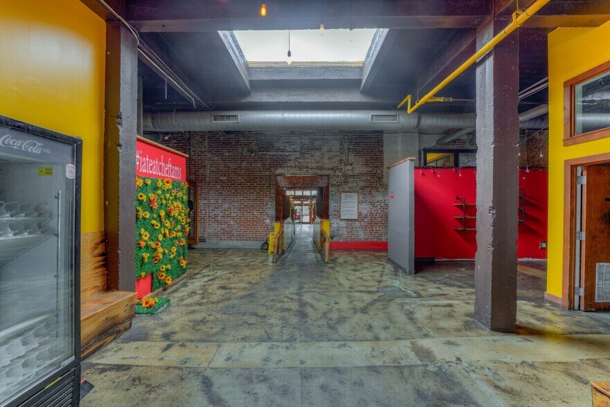 668 Union Ave, Memphis, TN à vendre - Photo du bâtiment - Image 2 de 6