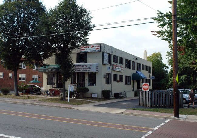 Plus de détails pour 5852 Washington Blvd, Arlington, VA - Bureau/Commerce de détail à louer