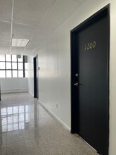 726-728 S Hill St, Los Angeles, CA for lease Interior Photo- Image 2 of 6