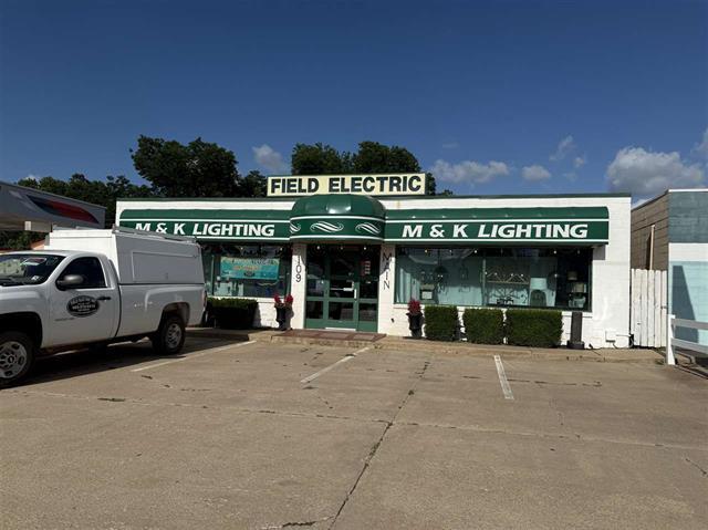 109 S Main, Stillwater, OK à vendre Photo du bâtiment- Image 1 de 7