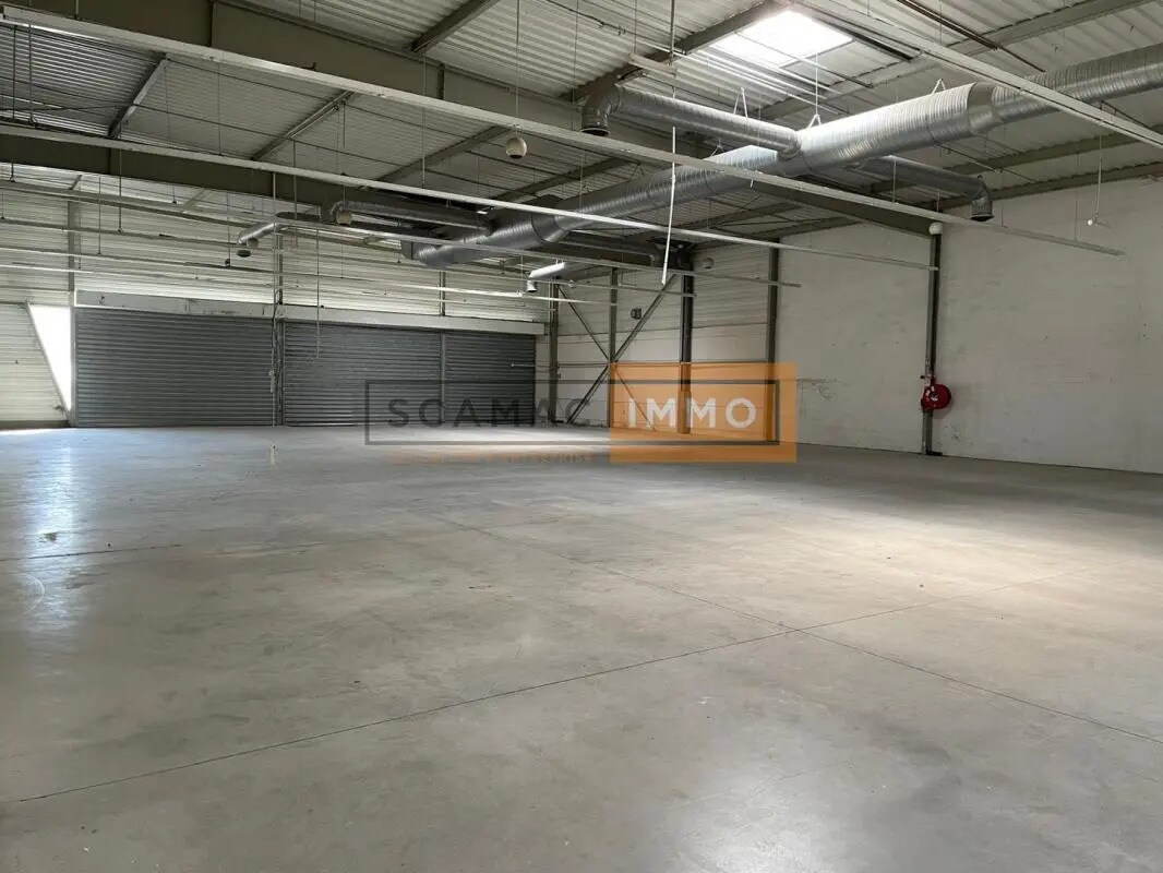 Retail in La Garde for lease Interior Photo- Image 1 of 5