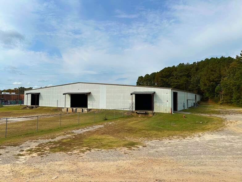 111 Lenora St, Henderson, NC for lease - Building Photo - Image 1 of 6