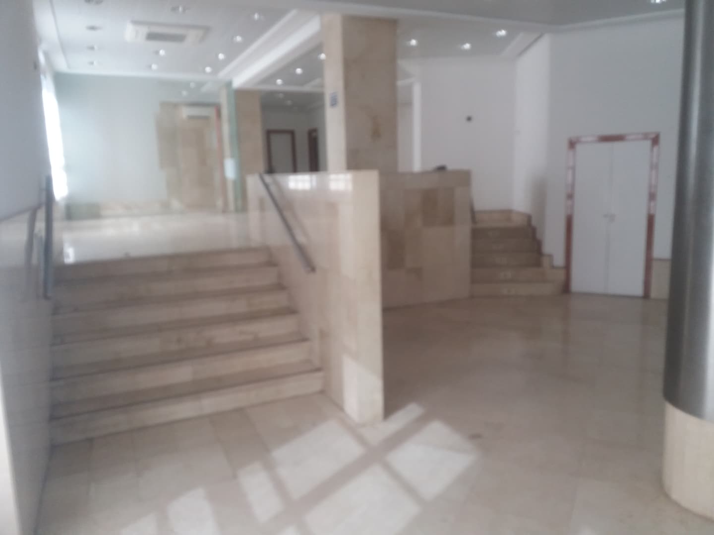 Commerce de détail dans Zamora, Zamora à louer Photo intérieure- Image 1 de 4