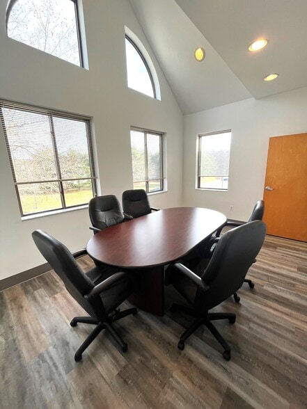 750 Route 73 S, Marlton, NJ à vendre - Photo intérieure - Image 3 de 6