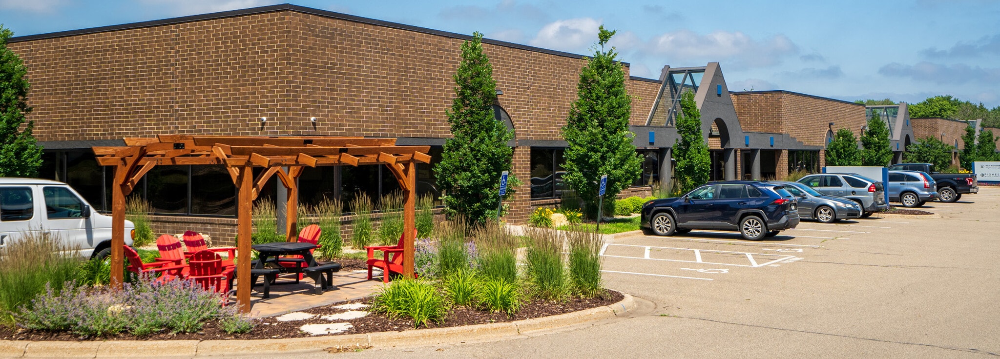 9201 E Bloomington Fwy, Bloomington, MN for lease Building Photo- Image 1 of 23
