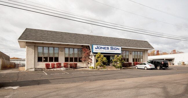 Plus de détails pour 400 Mack Dr, Croydon, PA - Local d'activités à louer