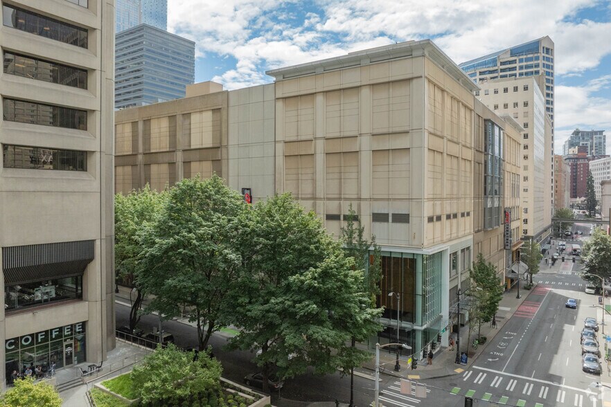 600 Pine St, Seattle, WA à louer - Photo du bâtiment - Image 3 de 5